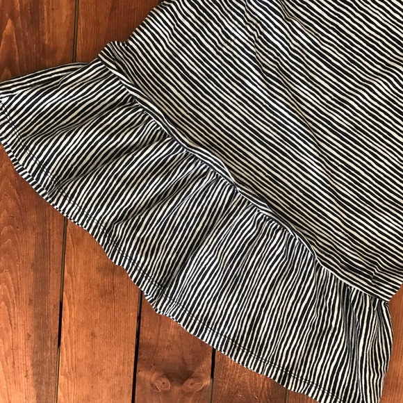 Old Navy & White Stripe Ruffle Sleeveless Tank - Picture 4 of 5